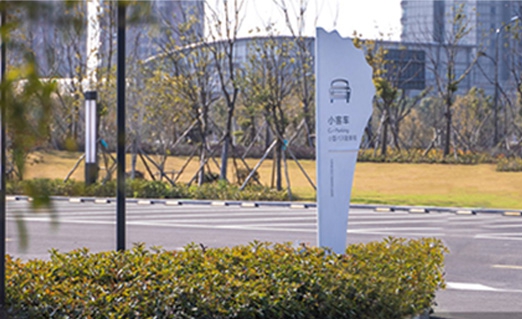 淺析大型標識牌優(yōu)勢有哪些